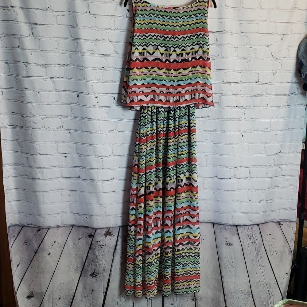 Robert Louis Dress - Picture 6 of 7
